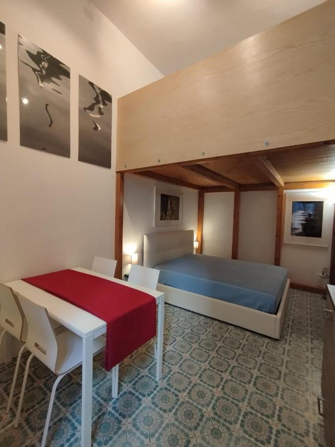 Casa Merisi Al Centro Storico Di Napoli 외부 사진